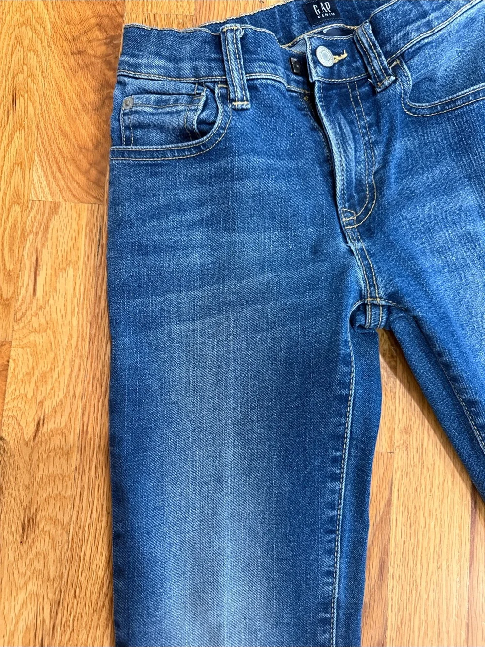 GAP Boys Size 8 Regular Jeans in Deep Blue Wash